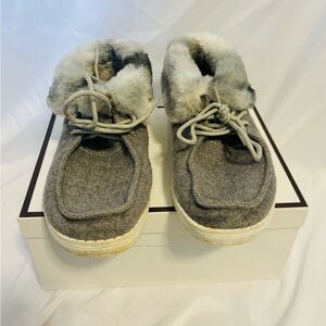 Hey Dude Kids Shoes Size Y3-L4